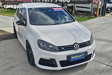 White 2010 Volkswagen Golf Hatchback R