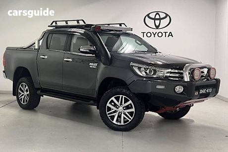 Silver 2016 Toyota Hilux Dual Cab Utility Sr5 (4X4)