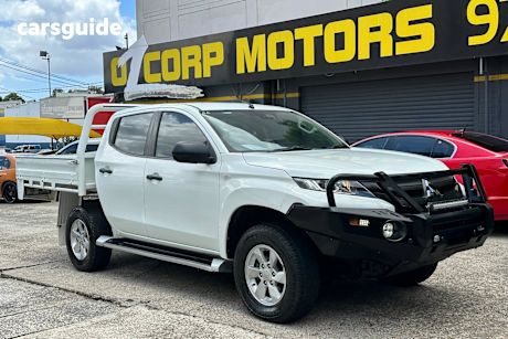 White 2019 Mitsubishi Triton Double Cab Pick Up Glx Plus (4X4)