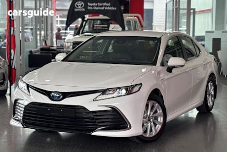White 2021 Toyota Camry Sedan ASCENT F