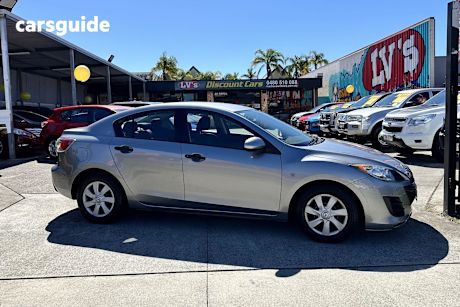 Grey 2009 Mazda Mazda3 Sedan NEO F