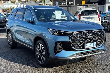 Blue 2025 Chery Tiggo 8 SUV SUPER HYBRID ULTIMATE F
