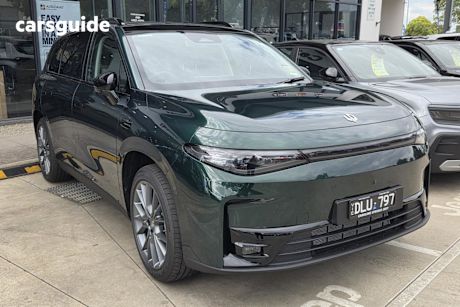 Green 2025 Leapmotor C10 SUV REEV ULTRA HYBRID DESIGN R