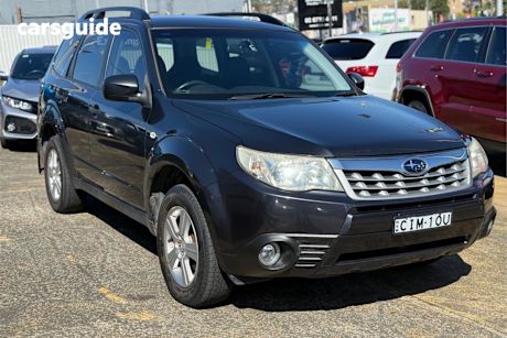 Grey 2012 Subaru Forester SUV X 4WD