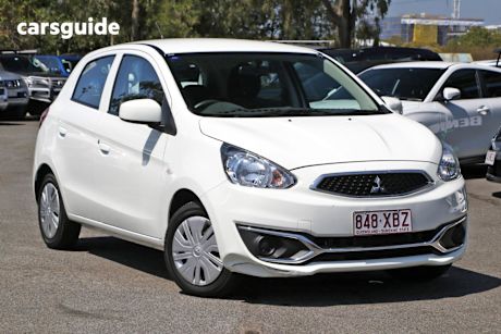 White 2016 Mitsubishi Mirage Hatch ES F