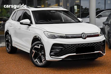 White 2025 Volkswagen Tiguan SUV 150TSI R-LINE 4WD