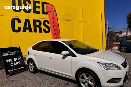 White 2009 Ford Focus Hatch LX F