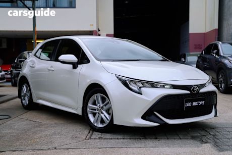 White 2019 Toyota Corolla Hatchback Ascent Sport