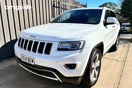 White 2013 Jeep Grand Cherokee SUV LIMITED 4X4
