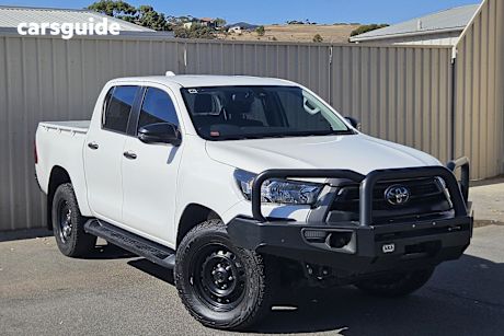 White 2022 Toyota Hilux Ute Tray SR 4X4