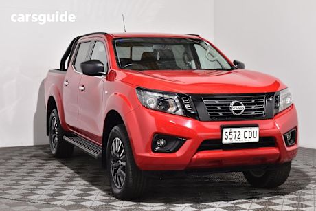 Red 2019 Nissan Navara Ute Tray ST 4X4