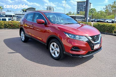 Red 2021 Nissan Qashqai SUV ST F