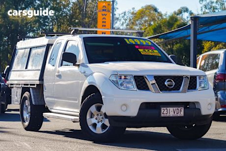 White 2009 Nissan Navara King Cab Chassis Rx (4X4)