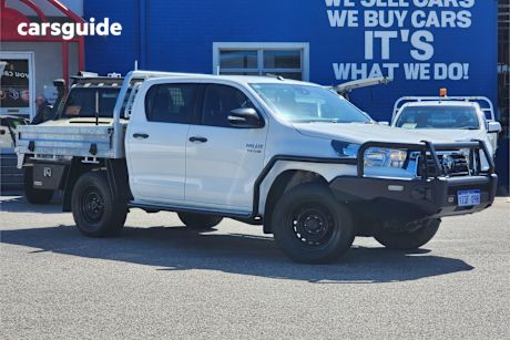 White 2020 Toyota Hilux Ute Tray SR 4X4