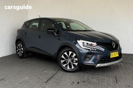 Blue 2022 Renault Captur Wagon Life