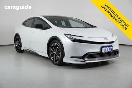 White 2023 Toyota Prius Hatch MXWH60 HYBRID