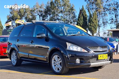 Black 2010 Mitsubishi Grandis Wagon Vr-X