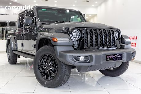Grey 2023 Jeep Gladiator Dual Cab Utility Night Eagle (4X4)