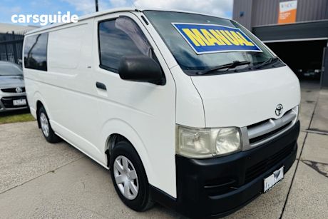 White 2005 Toyota HiAce Van Lwb