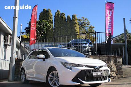White 2020 Toyota Corolla Hatch ASCENT SPORT F