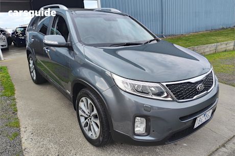 Green 2013 Kia Sorento SUV PLATINUM 4X4