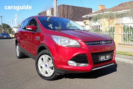 Red 2015 Ford Kuga SUV AMBIENTE