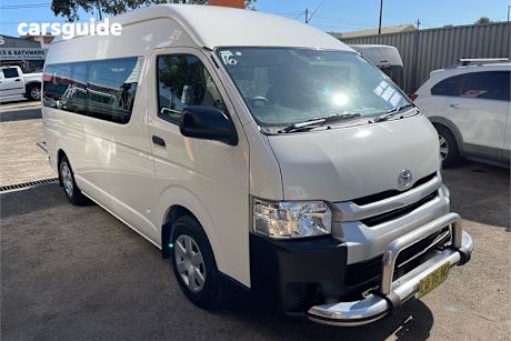 White 2018 Toyota HiAce Bus Commuter (12 Seats)