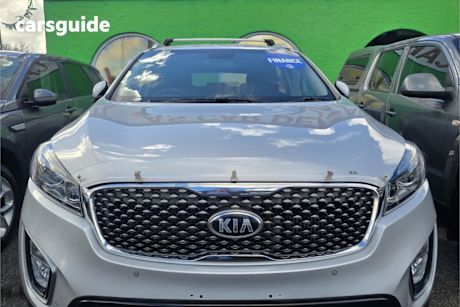 Silver 2017 Kia Sorento SUV SI 4X4