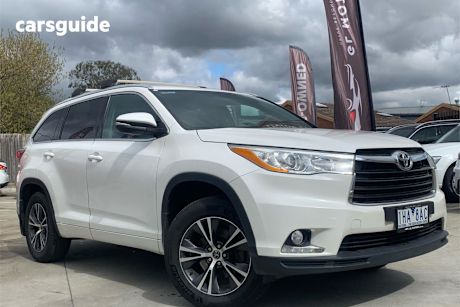 White 2016 Toyota Kluger SUV GXL 4WD