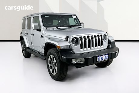 Silver 2023 Jeep Wrangler Unlimited Hardtop Overland (4X4)