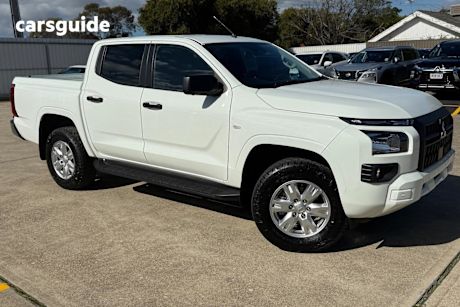 White 2024 Mitsubishi Triton Double Cab Pick Up Glx+ (4X4)