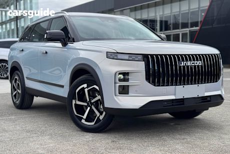 Silver 2025 Jaecoo J7 SUV CORE F