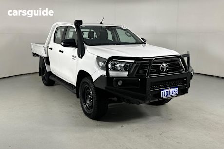 White 2020 Toyota Hilux Double Cab Chassis Sr (4X4)