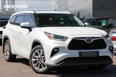 White 2022 Toyota Kluger SUV GRANDE 4X4