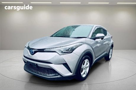 Silver 2018 Toyota C-HR Wagon (Hybrid)