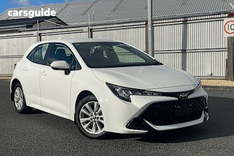 White 2022 Toyota Corolla Hatchback Ascent Sport