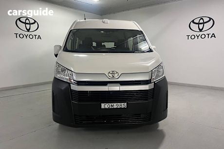 White 2021 Toyota HiAce Bus Slwb Commuter (12 Seats)