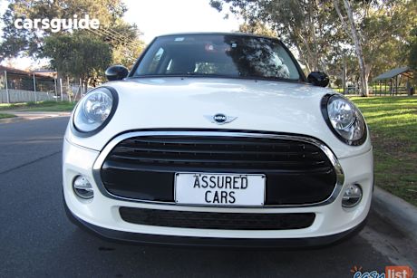 White 2014 Mini Hatch Hatch