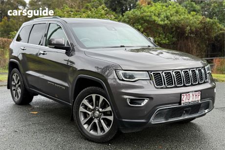 Grey 2017 Jeep Grand Cherokee SUV LIMITED 4X4