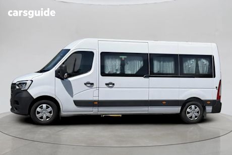 White 2021 Renault Master Commercial