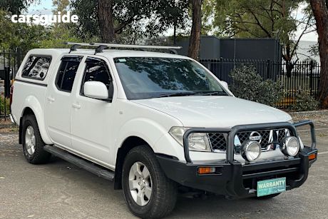 White 2010 Nissan Navara Dual Cab Pick-up St (4X4)