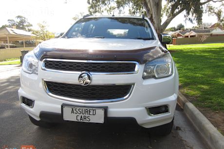 White 2016 Holden Colorado 7 SUV