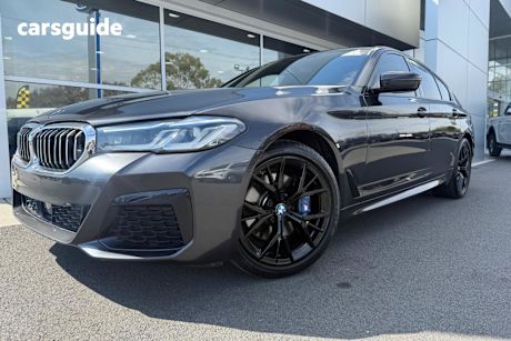 Grey 2020 BMW 5 Sedan 530D M SPORT R