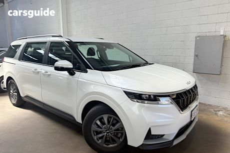 White 2023 Kia Carnival SUV S F