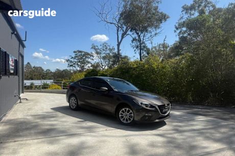 Grey 2015 Mazda Mazda3 Sedan MAXX F