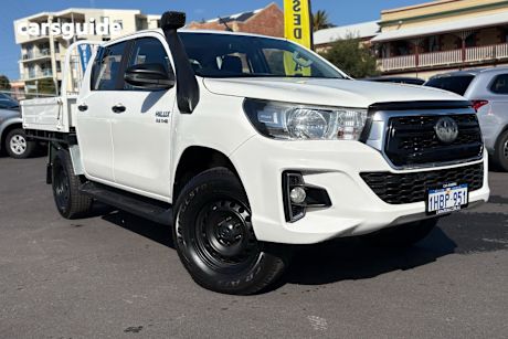 White 2020 Toyota Hilux Ute Tray SR 4X4
