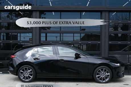 Black 2025 Mazda Mazda3 Hatch G20 EVOLVE F