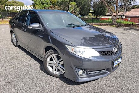 Grey 2013 Toyota Camry Sedan ATARA R F