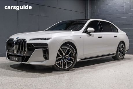 White 2023 BMW 7 Series Sedan 740I M SPORT R