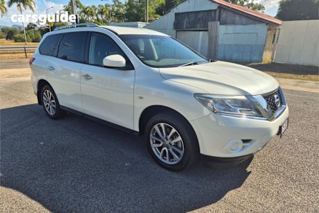White 2016 Nissan Pathfinder SUV ST F